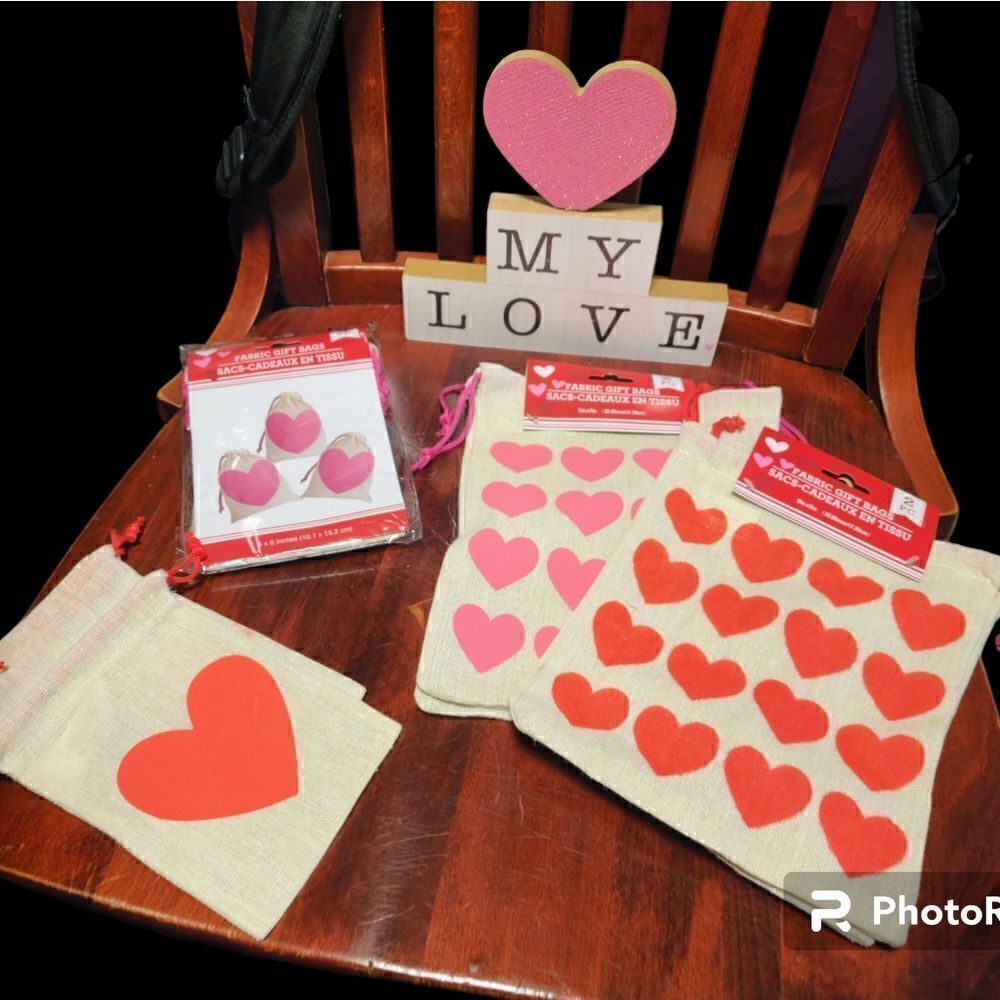 5/$20 Valentine's day crafting decor bundle